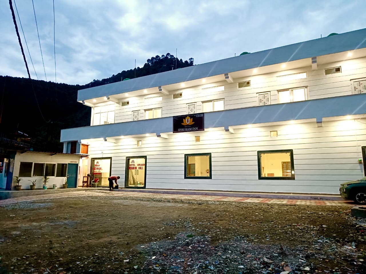 Hotel Shri Ram Inn